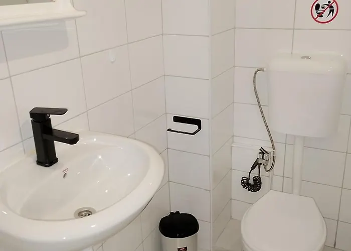 旅馆 Guesthouse3 Karma369 *